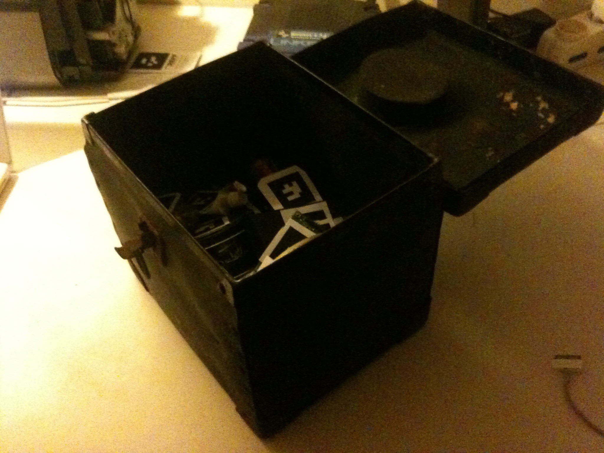 AR Fluxus Box